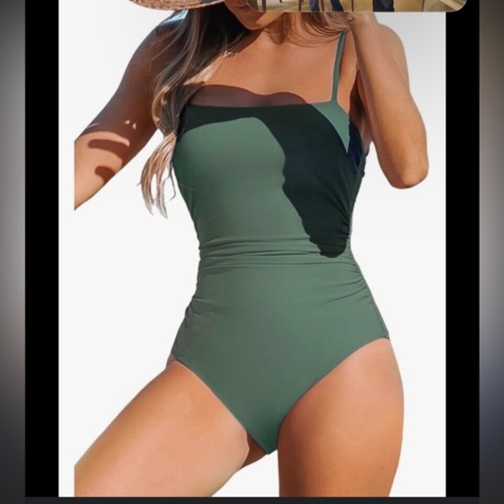 Cupshe Deep Green Swimsuit